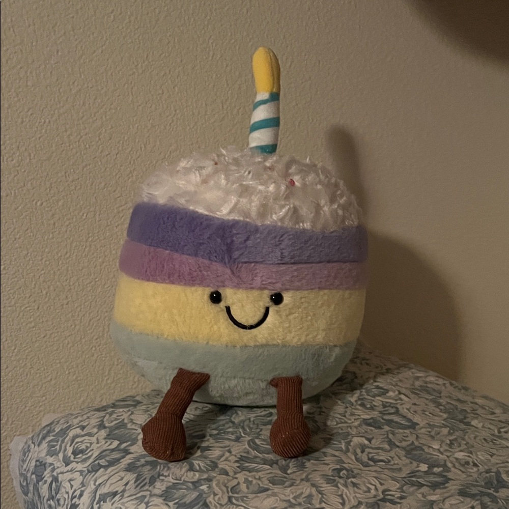 Plush Smiling Cake Home Accent